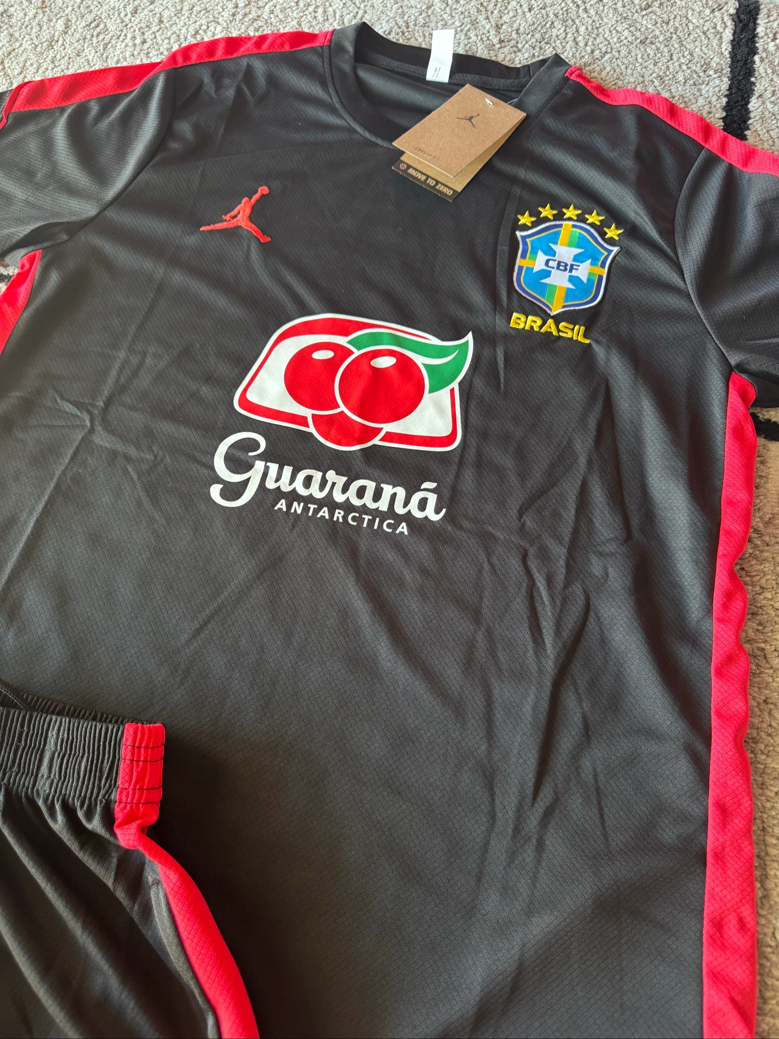Brazil Training Kit Black and Red (Sponsor Guaraná Antártica) – photo 2